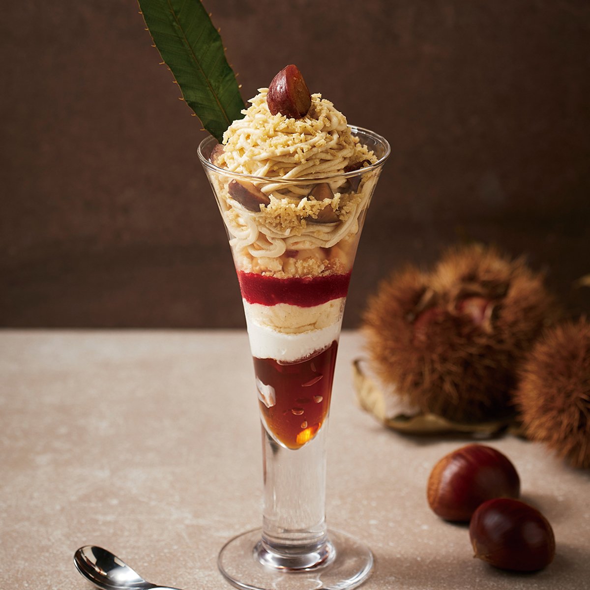 熊本産マロンクリームの<br>モンブランパフェ