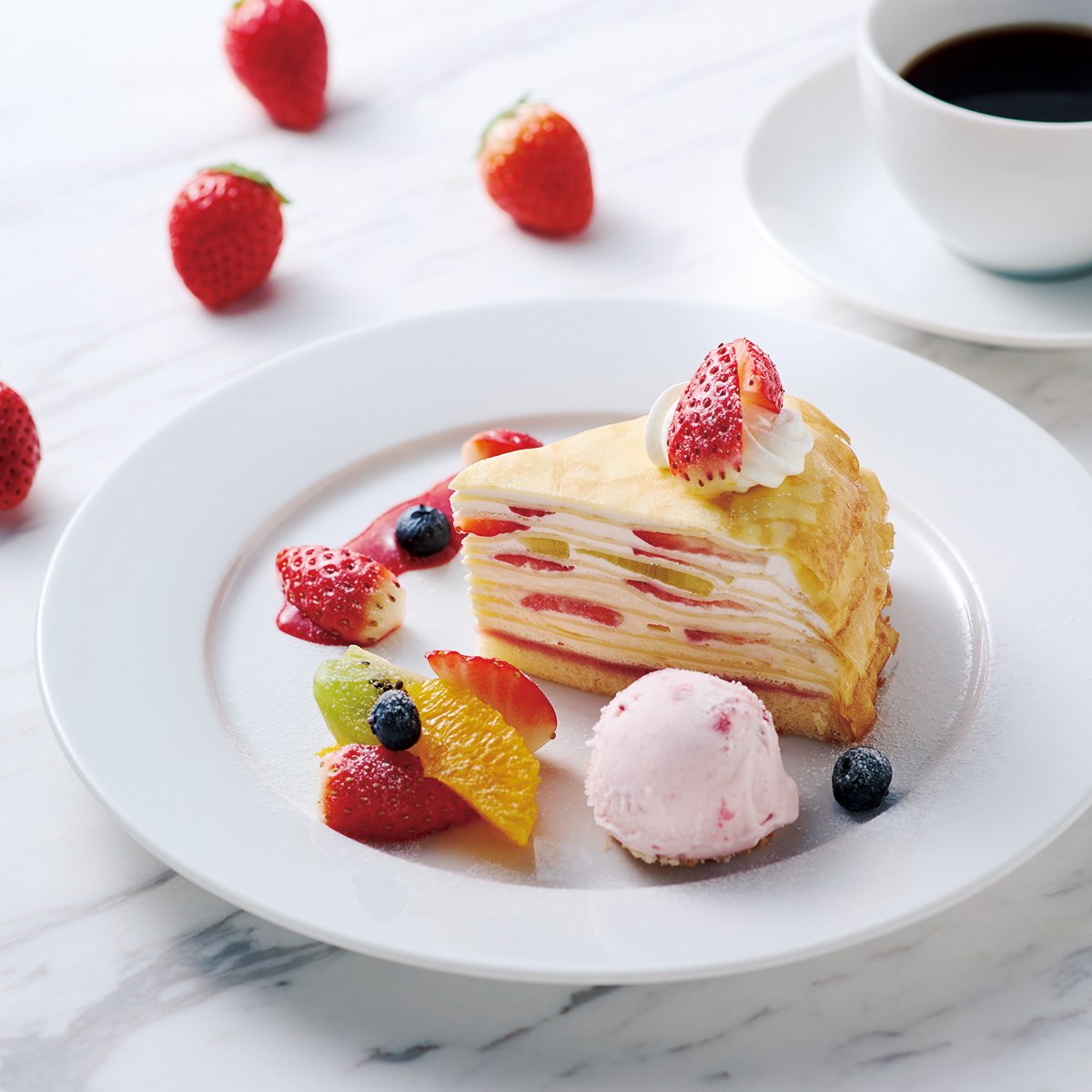 春いちごと<br>キウイフルーツの<br>ミルクレープとお飲物